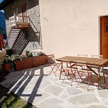 Casa Vacanza Il Granaio Villa La Thuile Buitenkant foto