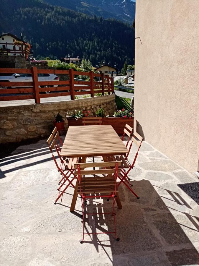 Casa Vacanza Il Granaio Villa La Thuile Buitenkant foto